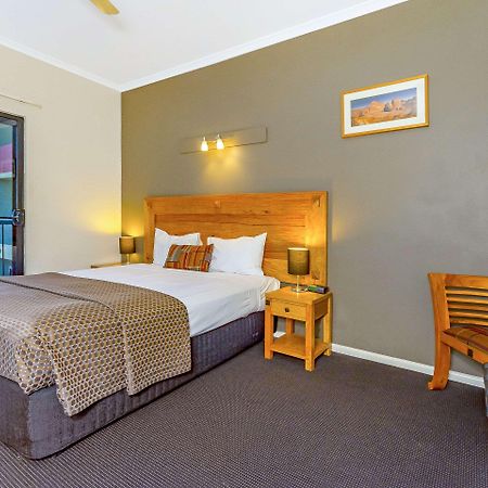 Quality Hotel Darwin Airport Exterior foto A room at the hotel
