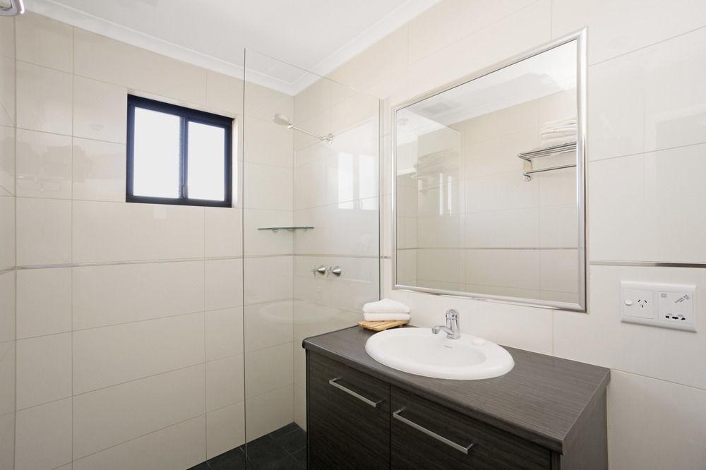 Quality Hotel Darwin Airport Exterior foto Bathroom