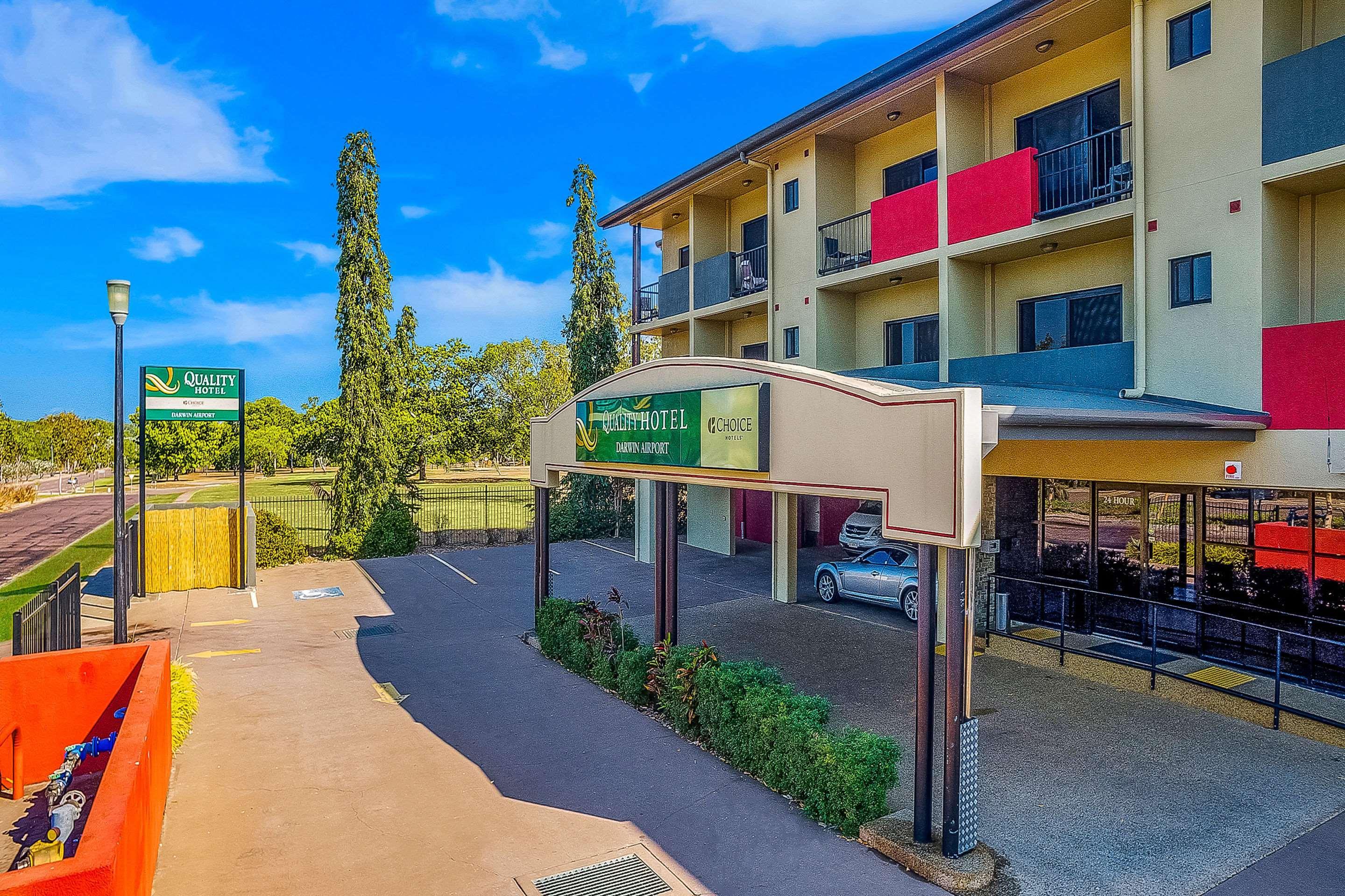 Quality Hotel Darwin Airport Exterior foto The station in January 2019.