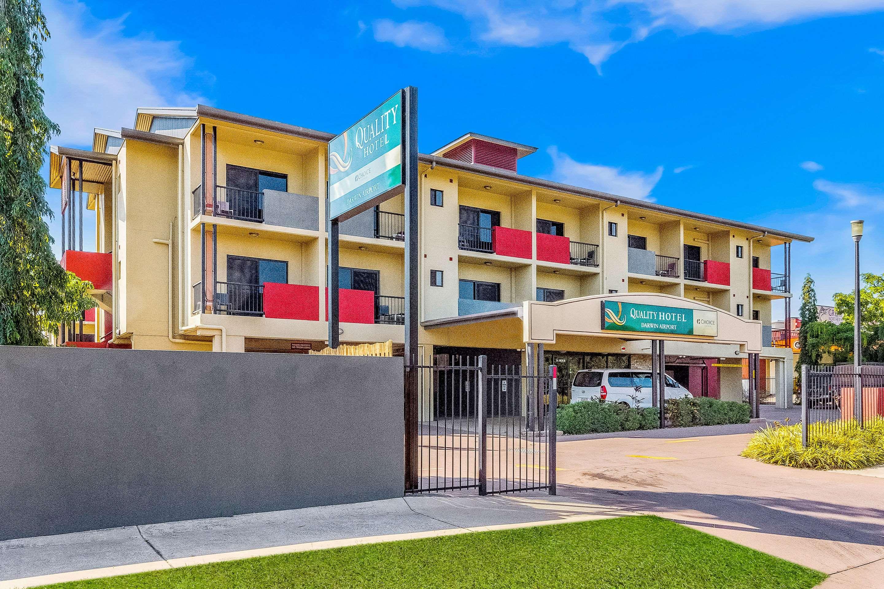Quality Hotel Darwin Airport Exterior foto The Village, 2016