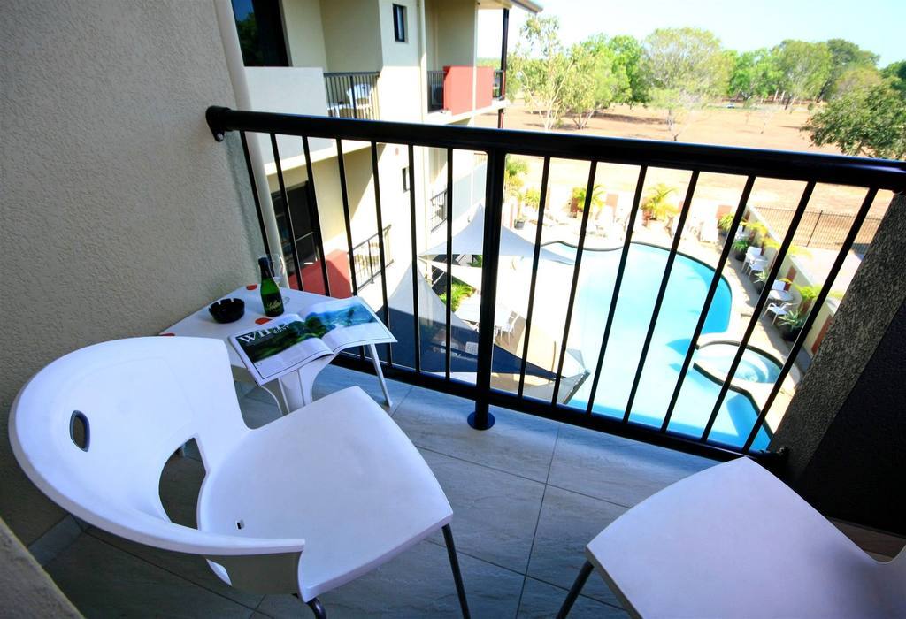 Quality Hotel Darwin Airport Quarto foto A balcony