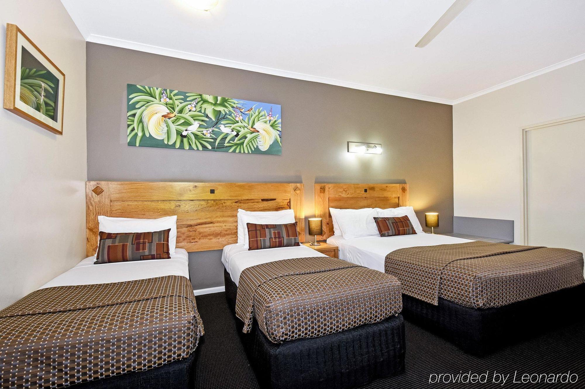 Quality Hotel Darwin Airport Exterior foto A room at the hotel