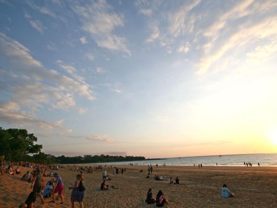 Quality Hotel Darwin Airport Exterior foto Sunset at Tanjung Piai